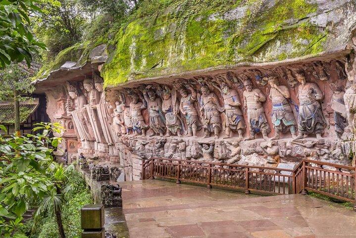 Excursión de un día a las tallas rupestres de Dazu en Chongqing, China