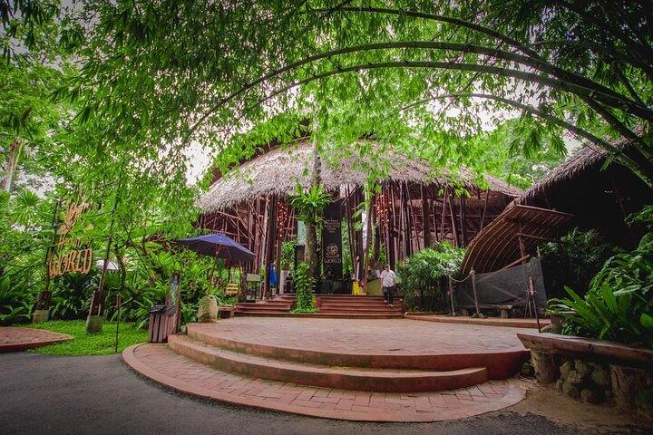Tirolesa Hanuman World y Skywalk Phuket