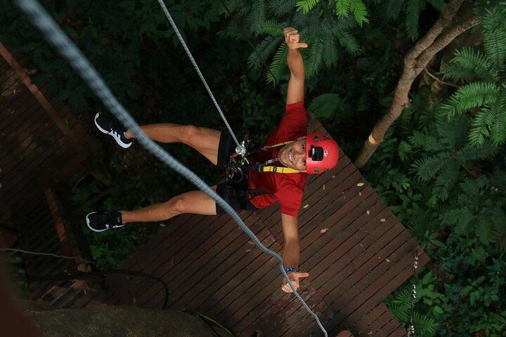 Tirolesa Hanuman World y Skywalk Phuket