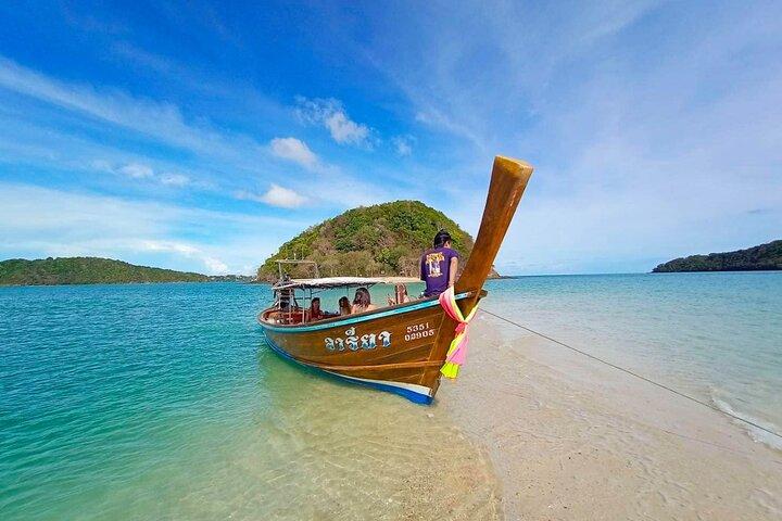 Charter lokale boot (longtailboot) naar Racha Island vanuit Phuket