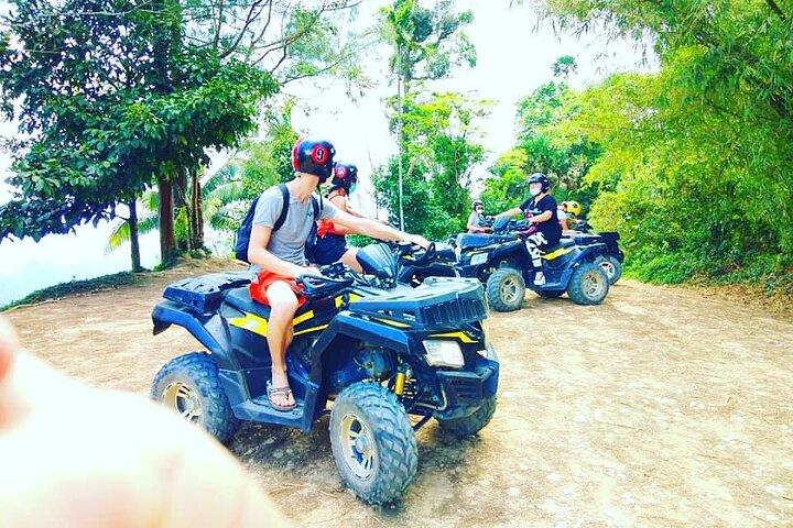 ATV 2時間 サムイ島マウンテンウェイのジャングルアドベンチャー