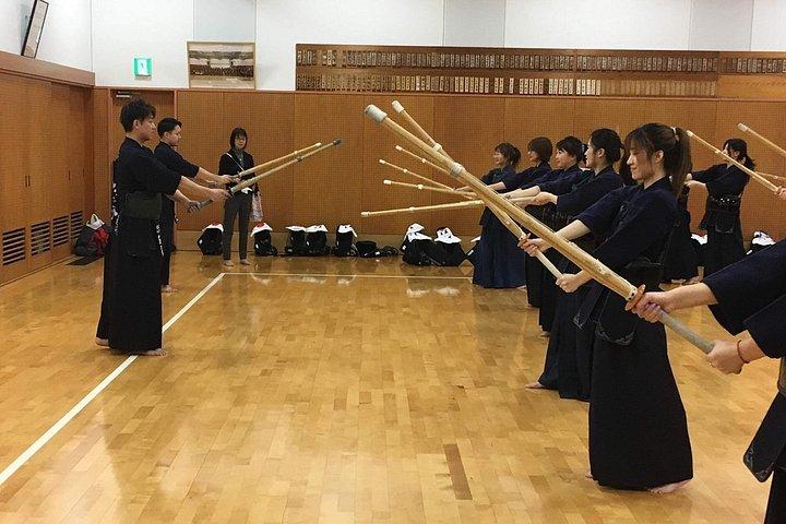大阪2 - 1時間本格剣道・サムライ体験
