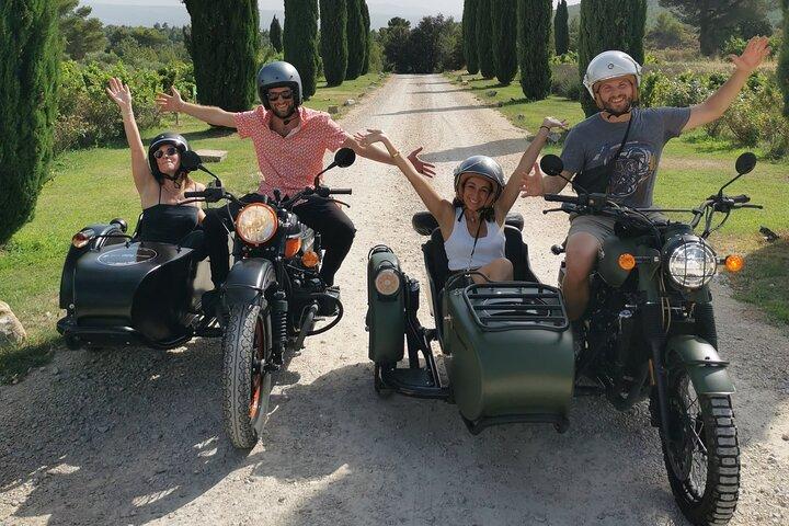 From Aix-en-Provence : Half-day Sidecar Wine Tour