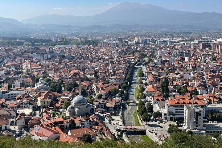 Tirana/Durres ⇔ Prishtina über Prizren (1h Pause in Prizren)