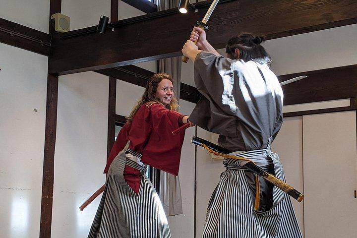 Excursão ao Castelo de Matsumoto e Experiência Samurai