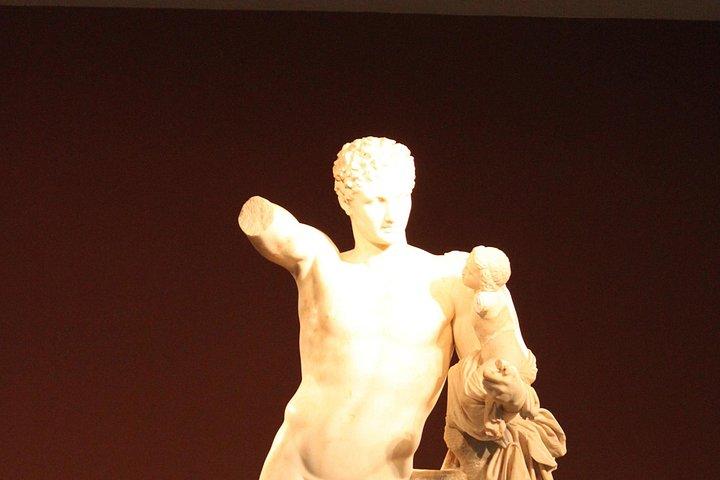 素晴らしいランチとドリンクを含むアテネからの古代オリンピアのプライベート 1 日