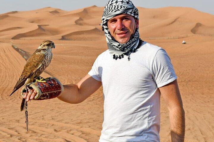 Safari nel deserto con 30 minuti di tour in quad in cammello e barbecue