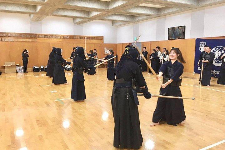 大阪2 - 1時間本格剣道・サムライ体験