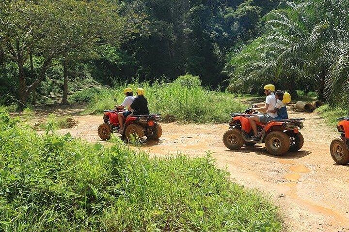 ATV 2時間 サムイ島マウンテンウェイのジャングルアドベンチャー