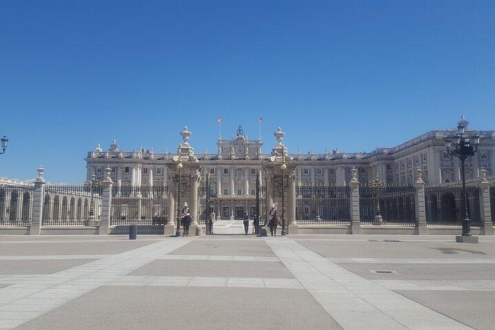 Excursão a pé privada ao Palácio Real e à Cidade Velha de Madrid