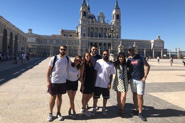 Excursão a pé privada ao Palácio Real e à Cidade Velha de Madrid