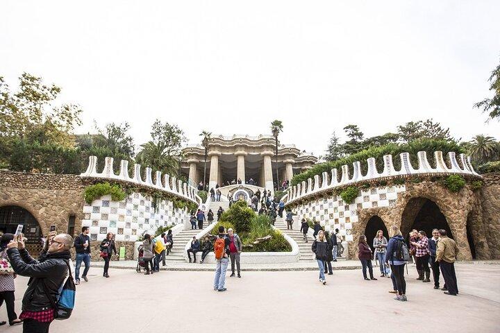 Tour Privado Parque Güell y Sagrada Familia