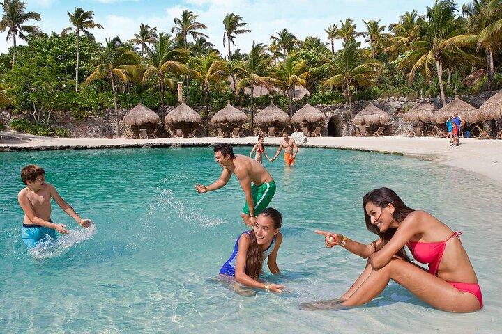 Geweldige tourdag bij Xcaret Plus + vervoer vanuit Riviera Maya