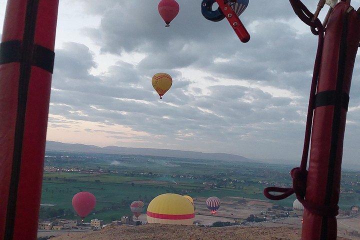 Heteluchtballonvaart over Luxor