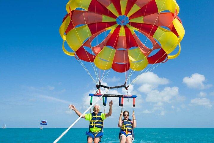 Parasailing tur i Al Mouj Muscat