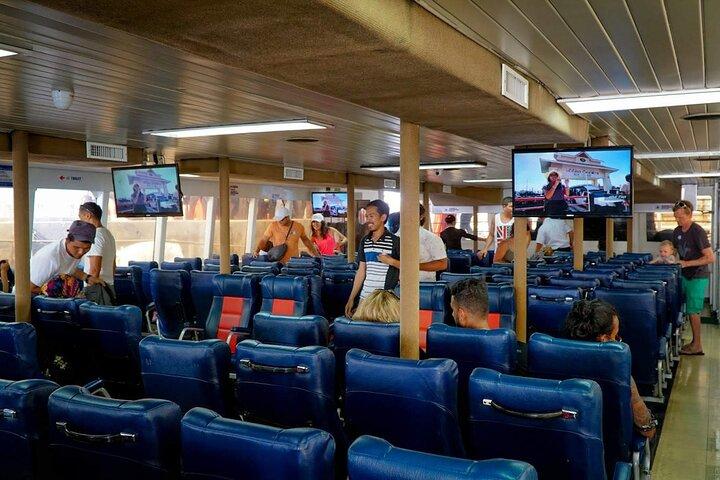 Trasferimento condiviso da Phuket a Koh Tao in pullman e catamarano
