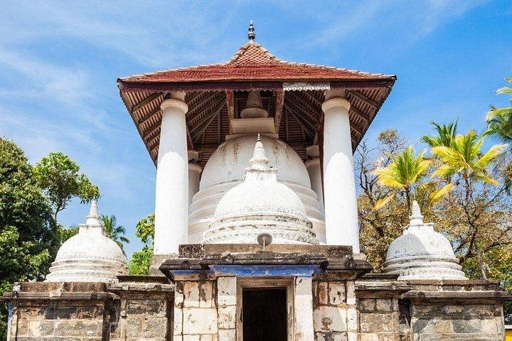 Three temples loop with Spice trail (One day tour)