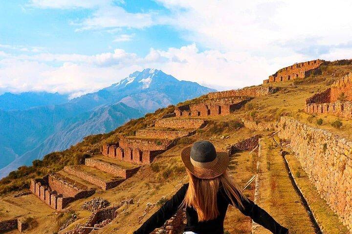 Tour Guiado de 2 Días a Valle Sagrado y Machu Picchu en Tren