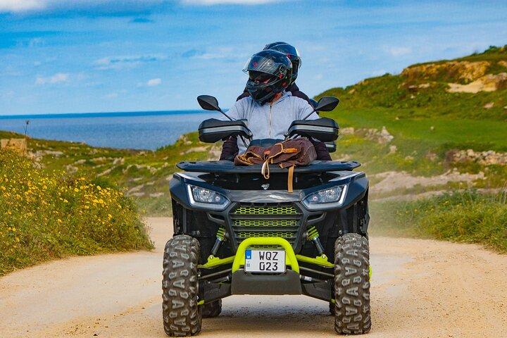 ゴゾクワッドバイク日帰りツアー-オールインクルシブ+ブルーラグーン