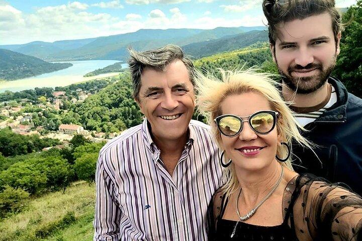 Privat Budapest Donau Bend Tour Lunch och kryssning