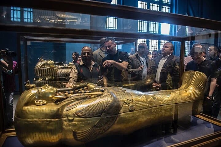 Private Tutankhamun Treasures Tour at Grand Egyptian Museum (GEM)