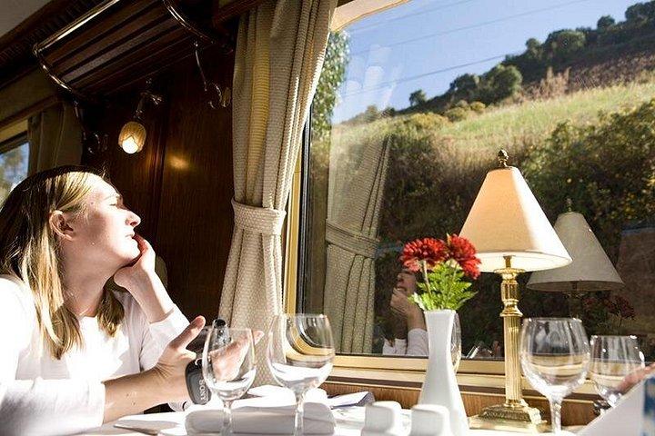 ハイラム・ビンガム豪華列車で行くマチュピチュ日帰りツアー