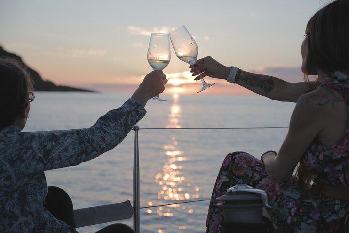 Viagem de barco ao pôr do sol em San Sebastian