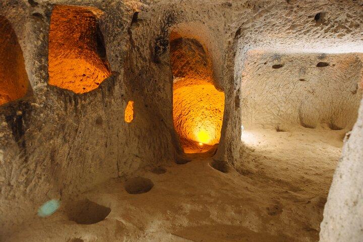 Tour de 2 días a Capadocia desde Kayseri o el aeropuerto de Kapadokya con Luxury Cave Hotel