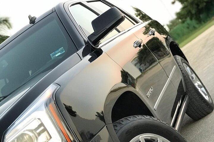 空港からカンクンのホテルゾーンまでの SUV による専用送迎サービス
