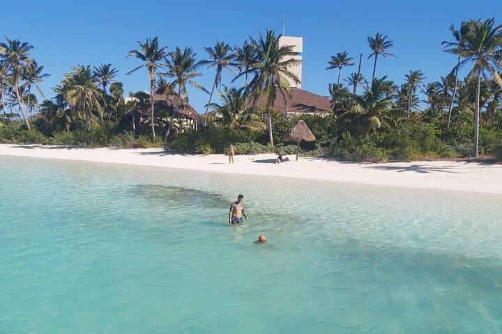 Recorrido de Día Entero a Isla Contoy e Isla Mujeres desde Cancún