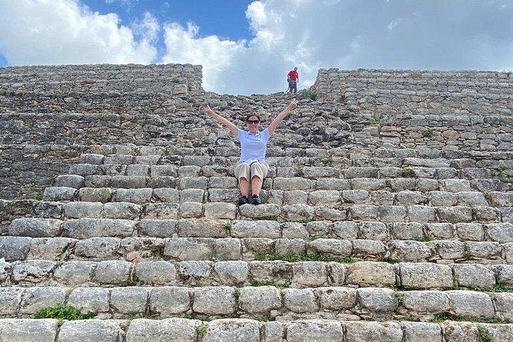 Private Tour Izamal, Pyramids and Mayan Handicraft Workshop