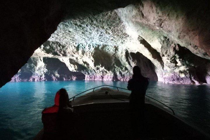 Boat tour Benagil Caves