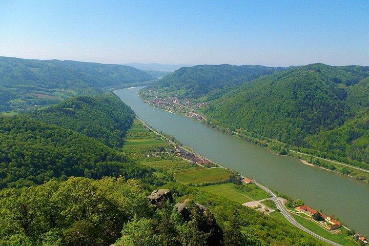 Wachau Valley Kayak & Wine Tour