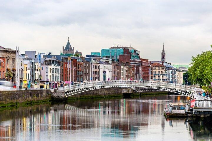 O incidente de Dublin: Alien, Whiskey & Clues Jogo de Exploração