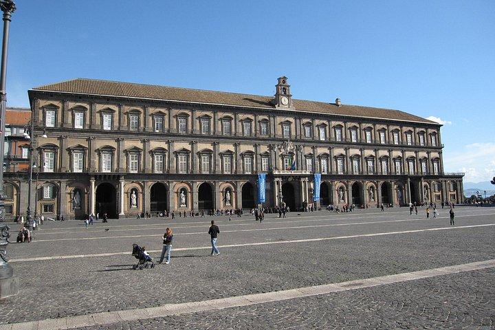 Naples Walking & Panoramic Tour