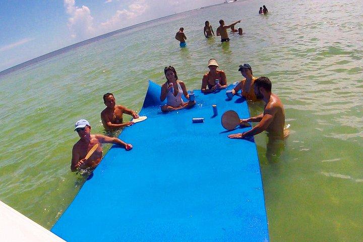 マイアミのプライベートボートレンタルで砂州などへ