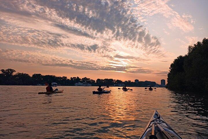 Excursion en kayak au coucher du soleil à Belgrade