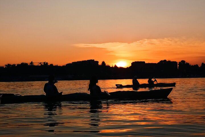 Excursion en kayak au coucher du soleil à Belgrade