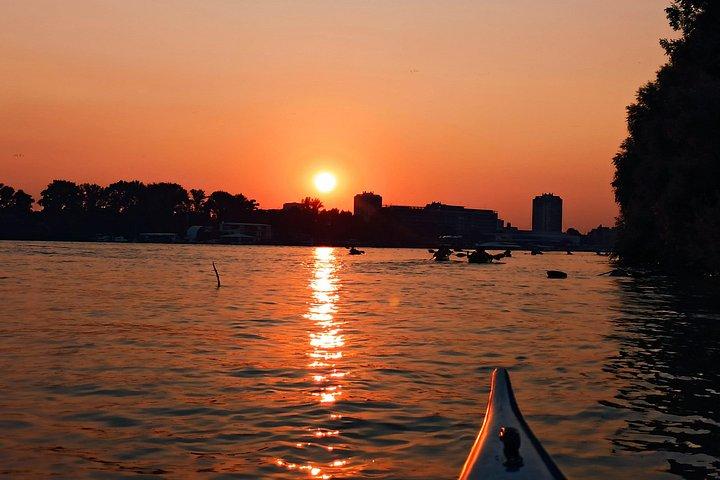 Belgrade sunset kayak tour