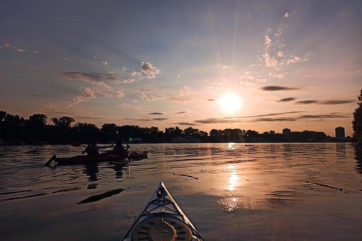 Belgrade sunset kayak tour