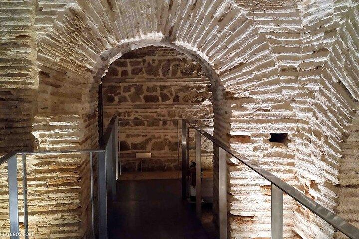 Underground Toledo Private Walking Tour with Official Local Guide