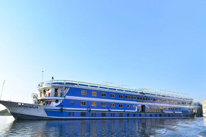 Crucero de lujo por el Nilo desde Asuán a Luxor