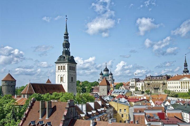 Tallinn nach Riga - Sightseeing-Transfer