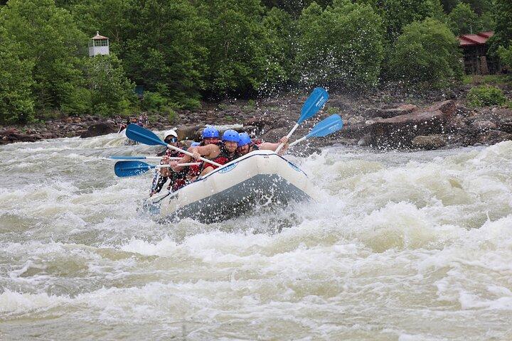 Volledig Ocoee River Rafting Avontuur met Catered Shore Lunch