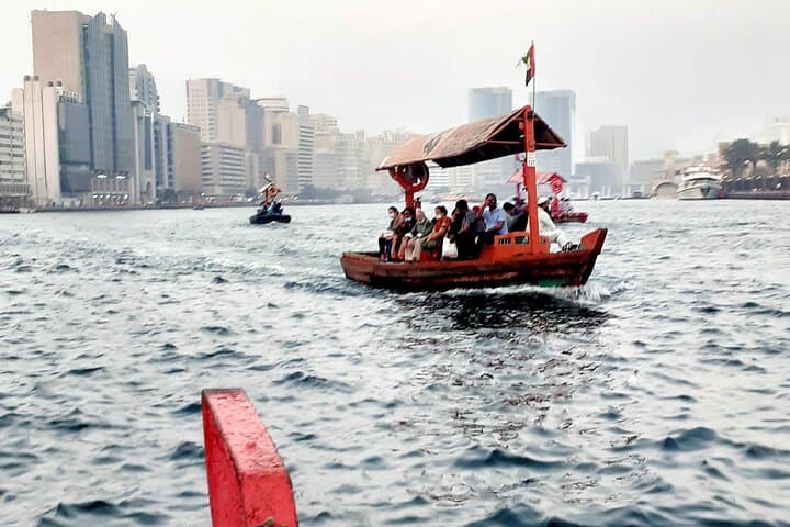 Old Dubai tour: Local Market, Tasting, Dubai creek with Abra ride