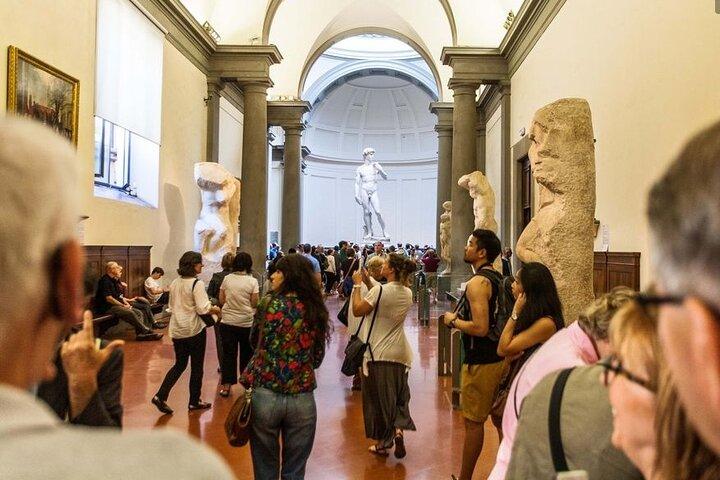 アカデミア美術館の優先入場チケット