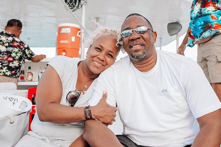 Sunset Party na Isla Mujeres! Transporte de ida e volta de Cancun