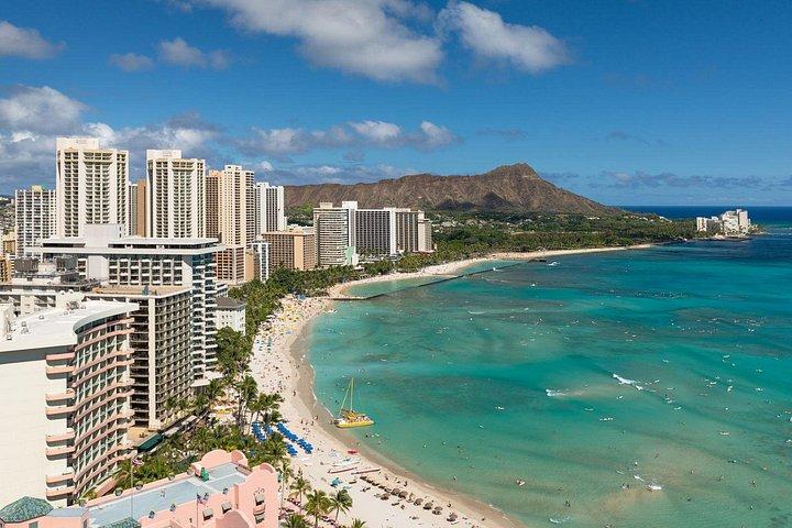ホノルル HNL 空港往復プライベート送迎 (SUV)