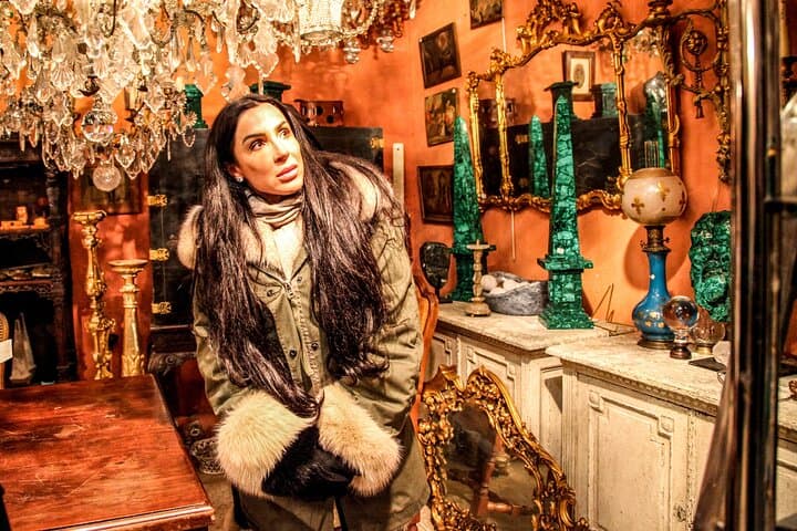Paris Iconic Saint Ouen Flea Market Small Group Walking Tour