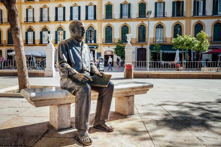 Picasso's Puzzle Walking Tour: Self-Guided City Game